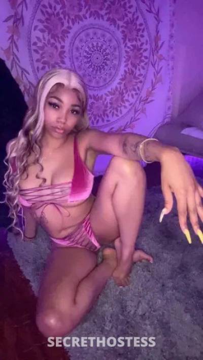 23 year old Dominican Escort in Everett WA xxxx-xxx-xxx Sensual Petite Dominican Goddess