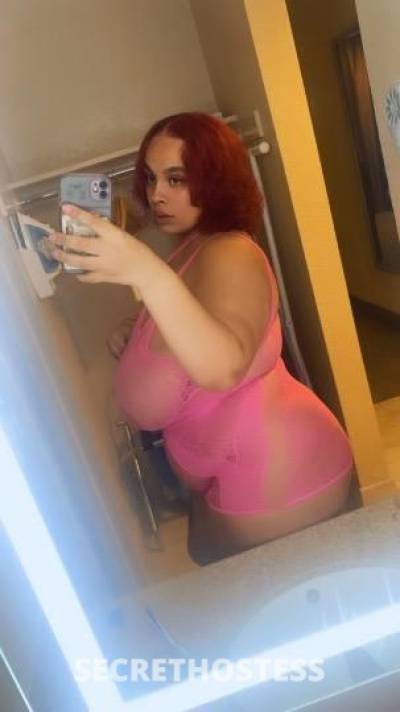 Thick and Curvy with a tight pink pussy..INCALLS in Bakersfield CA