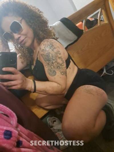 25 year old Escort in Cincinnati OH Its HAZEL BABY COME AND SEE ME