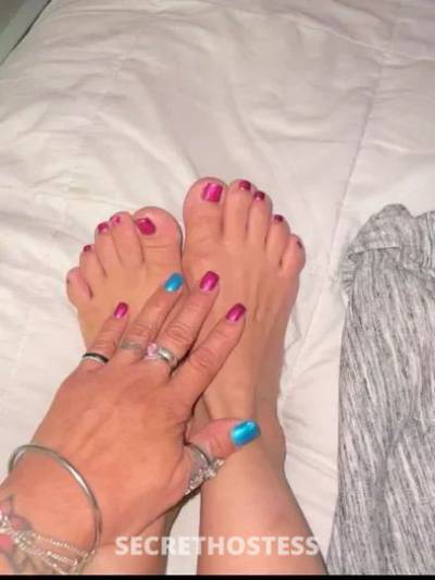 37 year old Hispanic Escort in Desmoines IA xxxx-xxx-xxx Cute, Sexy, Discreet .. Hispanic Woman