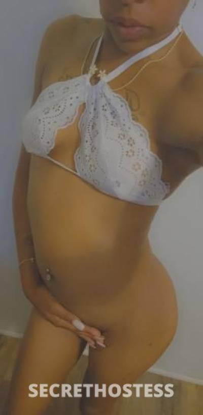 28 year old Escort in Raleigh-Durham NC .My Last Go Before i leave NC. For Qv special . Discreet 