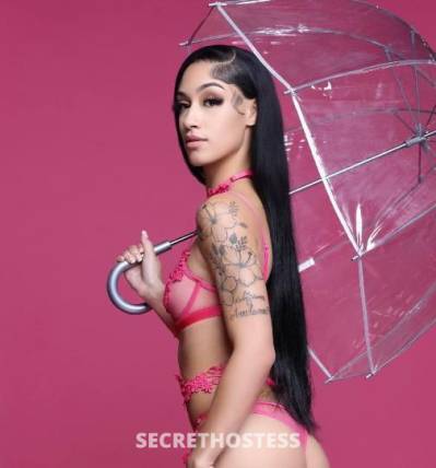 23 year old Escort in Saint Louis MO ...Come Get A Sip Of Rozay
