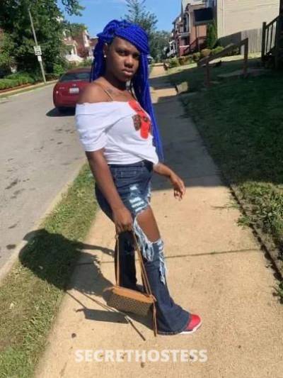&nbsp;Cherry 21Yrs Old Escort 157CM Tall Lake Of The Ozarks MO Image - 1
