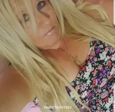 Busty Blonde Cougar – 58 in Melbourne