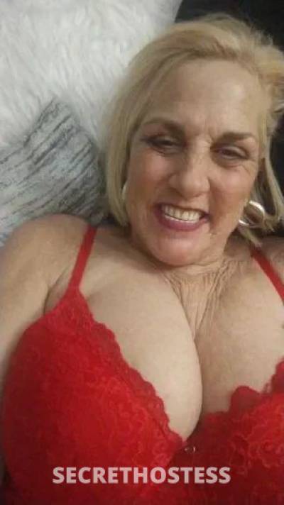 Eleanor 50Yrs Old Escort Eastern NC Image - 6