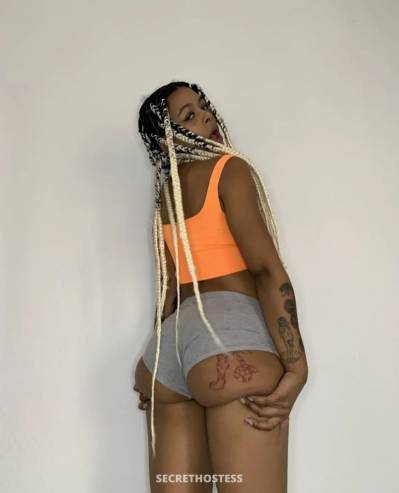 25 year old Escort in Lawrence KS xxxx-xxx-xxx Videos New girl in the Block I'm flirty. 