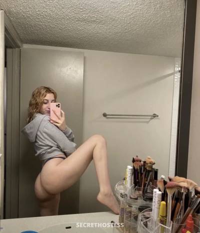 24 year old Escort in Roanoke VA xxxx-xxx-xxx DOWN TO FUCK !! HMU lets have fun ❤️.... 