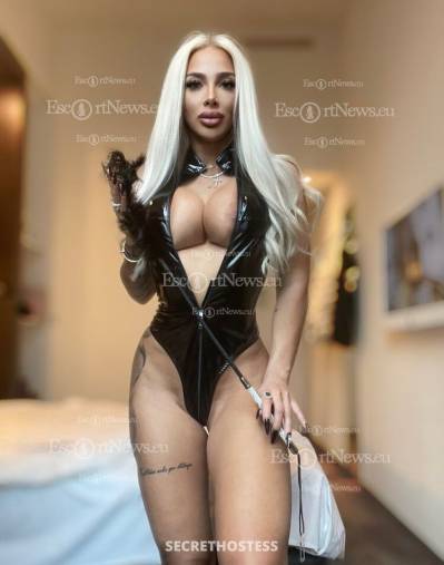 Mistress Xenna, Independent Model in Rotterdam