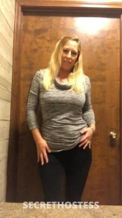 41Yrs Old Escort Cedar Rapids IA Image - 4