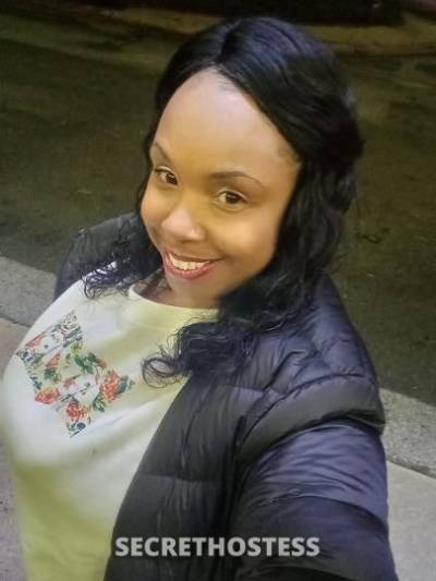 40 year old Escort in Washington DC The 1 Yup That's Me