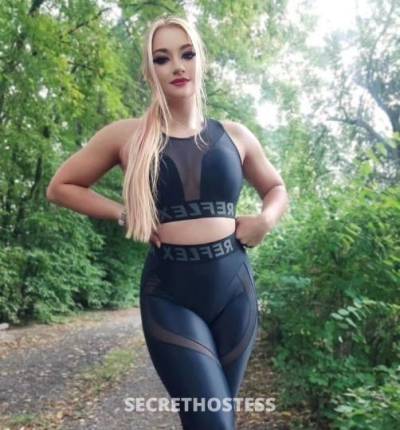 Curvy Blonde in Pittsburgh PA