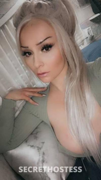 OUTCALL ONLY blonde bombshell ready to make your fantasys  in Calgary