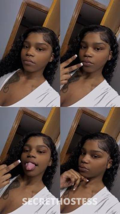 Mira 22Yrs Old Escort Des Moines IA Image - 2