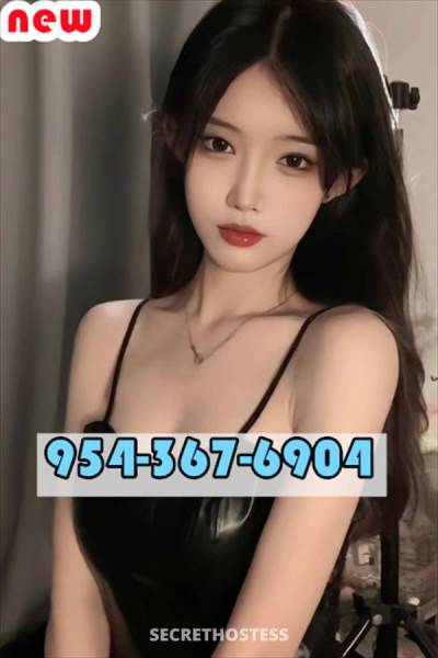 22 Year Old Chinese Escort Miami FL - Image 4