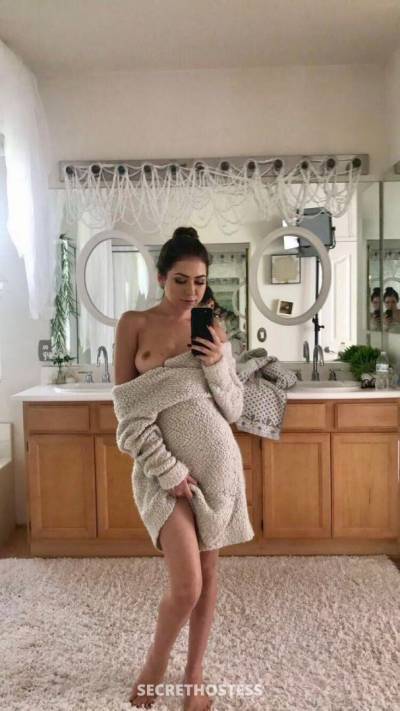 31 year old Escort in Las Vegas NV I’m married and looking for a friends with benefits