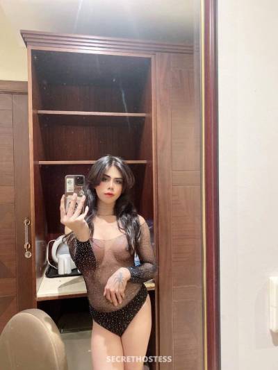 Jinneyy, Transsexual escort in Riyadh