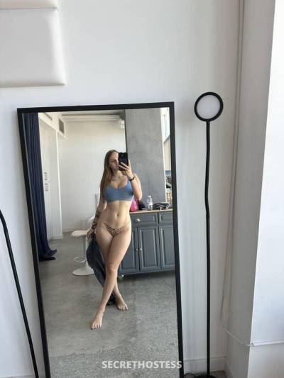 24 year old Escort in Hamilton Pretty with a nice titties,Ready to fuck,My place or 