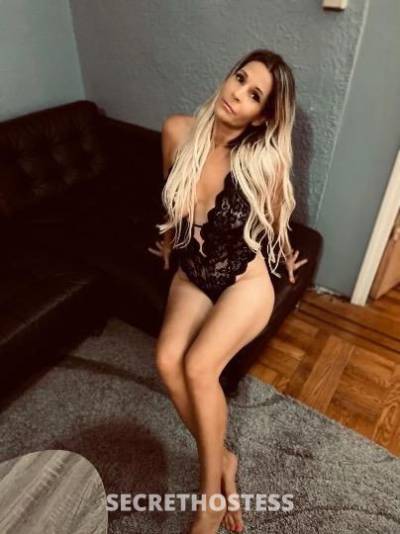 35 year old European Escort in Brooklyn NY ..NEW!!!!! Bombshell from Europe Available in Brooklyn