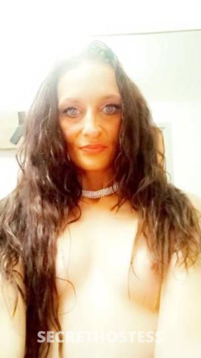 30 year old Escort in Columbia SC Hey Guys its Becky