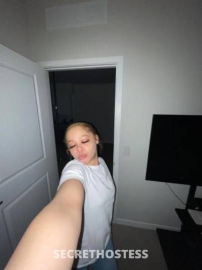 Crystal 24Yrs Old Escort 157CM Tall Duluth MN Image - 3
