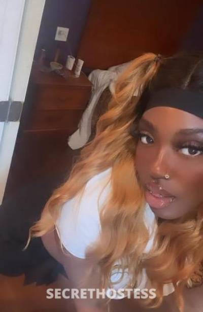 21 year old Escort in Stockton CA Come enjoy this creamy tight pussy