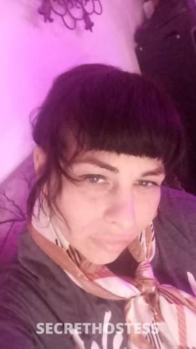 32 year old Escort in Rochester NY .... curvy clean honest, awake if you are, specials!;.sexy 