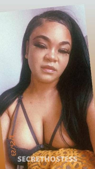 24 year old Asian Escort in Bowling Green KY HAPPY VALENTINES DAY ! Filipino Mixed Asian ❤. New Year 