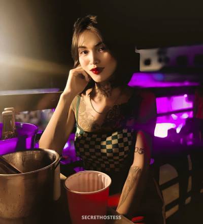 18 year old Asian Escort in London ONLY FOR CAM SHOWS AND CONTENTS X, Transsexual escort