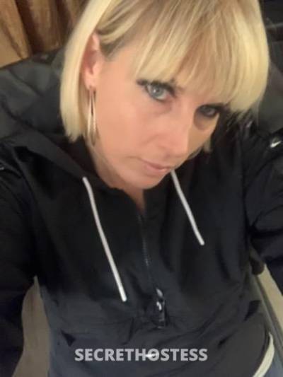 37 year old Escort in Edmonton Available on the West End for Incall, Outcall or Cardate