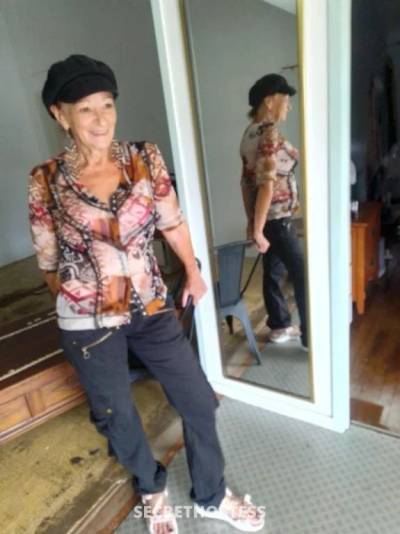 52Yrs Old Escort Size 12 Townsville Image - 1