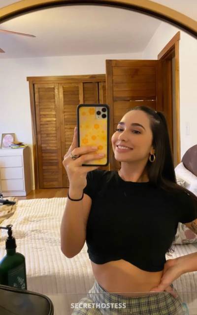 29 year old Escort in Boone NC xxxx-xxx-xxx . sexy babe . .. HMU Snapchat :SandraJohna15 