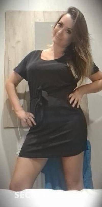 HOT Sexy and Horny Mom Ready To Host InCall Outcall CarFun  in Rockford IL