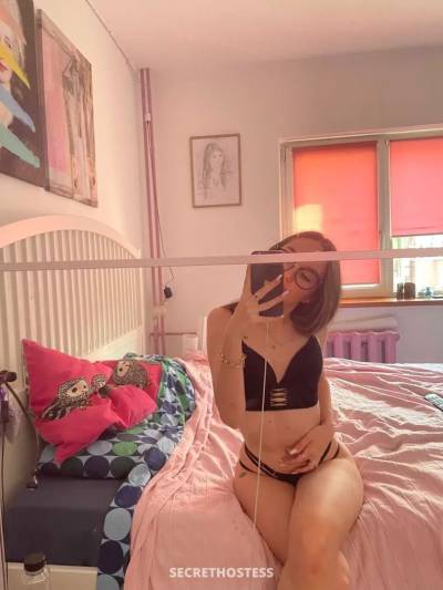 27 year old French Escort in Maui HI xxxx-xxx-xxx Escort