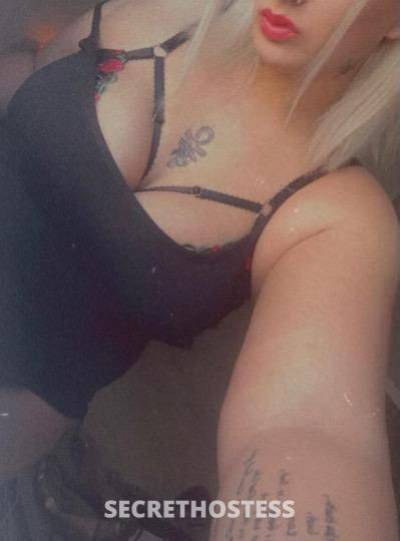 blonde and busty in winston in Winston-Salem NC