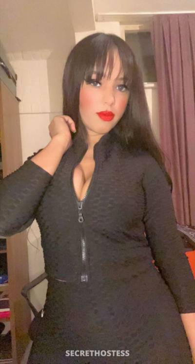 21Yrs Old Escort 167CM Tall Dubai Image - 1