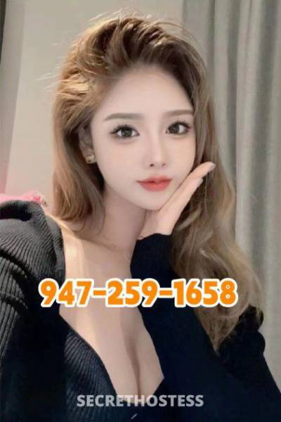 22 Year Old Asian Escort Detroit MI Blonde - Image 1