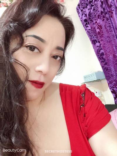 Lele, escort in Muscat