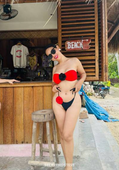 Mia Smith, masseuse in Boracay