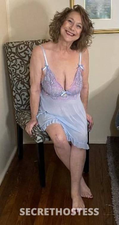 Mature and sexy milf/gilf!! top 5% only fans content in Austin TX