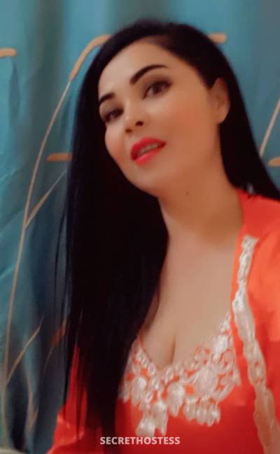 Malaysian Escort Muscat Brunette - Image 2