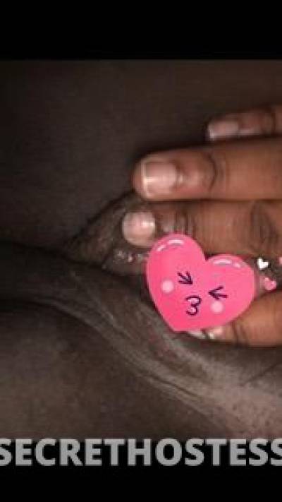 22 year old Escort in Buffalo NY outcalls cardates