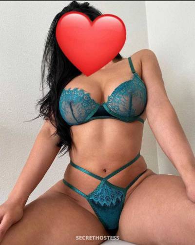 25 Year Old Colombian Escort Long Island NY Brunette Green eyes - Image 3