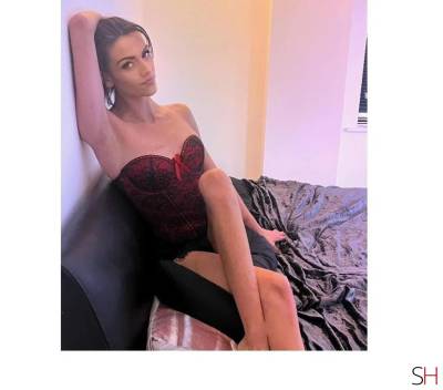 Brooke NEW IN YOUR TOWN FUN TIME ENGLISH, Independent in Leeds