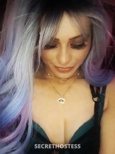 22 year old Escort in San Diego CA Help! My New Job fell apart after I moved from MO, Now I&#