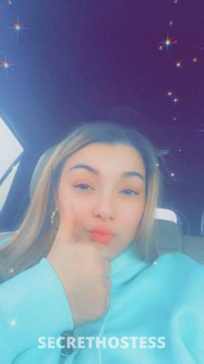 24 year old Escort in Rochester NY lina star in town