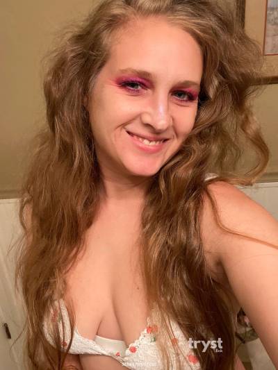 30 year old White Escort in Fayetteville AR Brandy - Your goddess