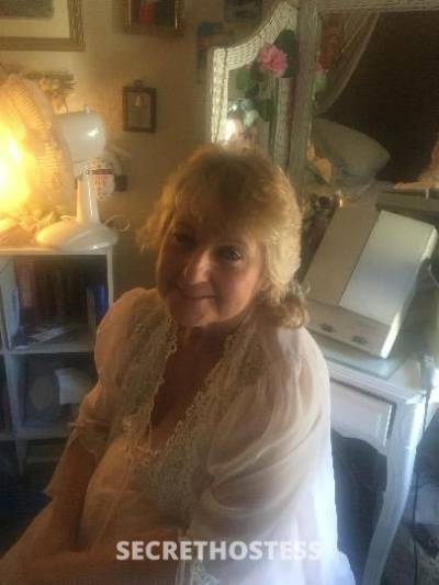 merriemarie,momsnobunny 65Yrs Old Escort Kansas City MO Image - 0