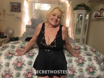 merriemarie,momsnobunny 65Yrs Old Escort Kansas City MO Image - 2