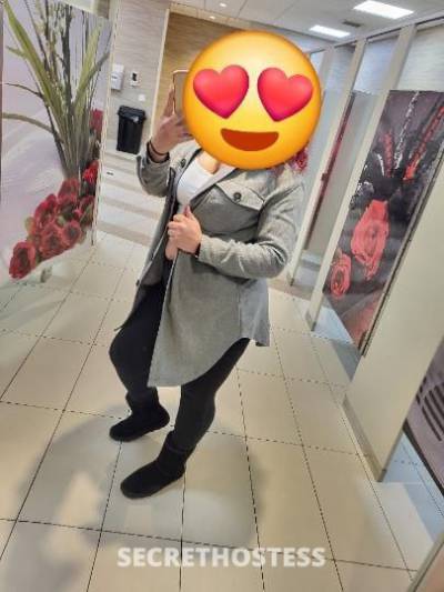 26 year old Escort in Louisville KY Cleaver,Curvy and Charasmatic