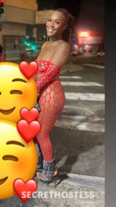 20 year old Indian Escort in Sacramento CA ... ...E SLIM . ...... INDIAN....... .. ..... ..... &amp